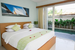Гостиница Apple Suite  North Kuta